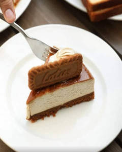 Lotus Biscoff Baked Cheesecake