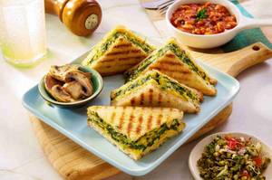 Spinach, Corn, Mushroom & Cheese Sandwich Box