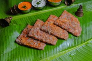 Nachni Uttapam (ragi)