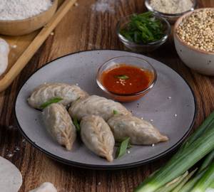 Veg Bajra Momos (6 Pcs)