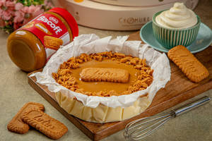 Biscoff Burnt Basque Cheesecake