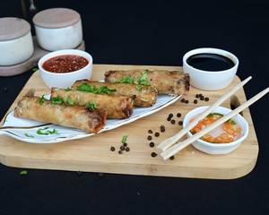 Vegetable Spring Rolls (6 Pcs)