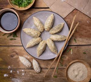 Veg Oats Momos (6Pcs)