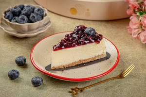Blueberry Newyork Cheese Cake Slice