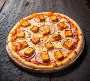 Onion paneer pizza