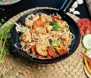 Prawns Hakka Noodles