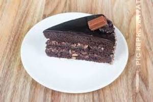 Kit Kat Chocolate Pastry                                