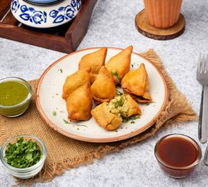 PANEER CHILLY SAMOSA