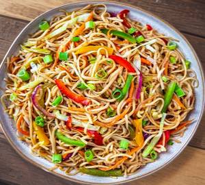 Veg hakka noodles