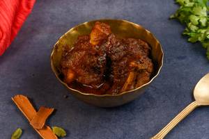 Rajbarir Kosha Mangsho (4pcs)