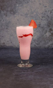 STRAWBERRY ICECREAM MILKSHAKE