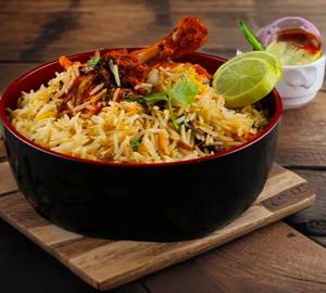 Chicken biryani with raita