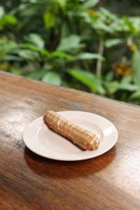 Caramel Eclair