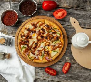 Chicken makhani pizza [ 7 inch ]