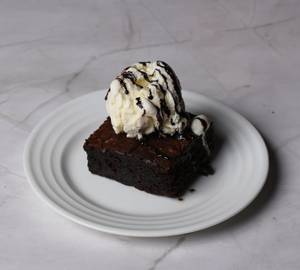 Brownie With Ice Cream