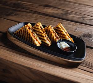Tandoori paneer  sandwich