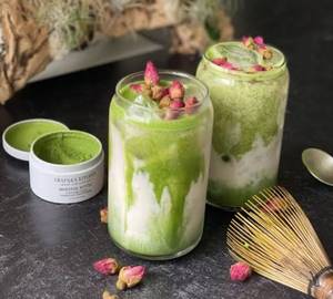 Iced Rose Matcha (350Ml)