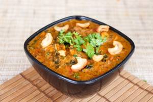 Kaju Chicken Curry