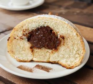 Bun chocolate butter 