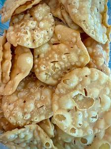 Chat Papdi Container (300 Gms)