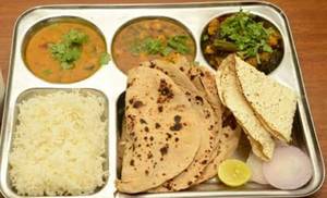Veg Thali( Dal+Bhaji (as per availability)+2 chhapati+Rice(Basmati)+Bundi Rayta