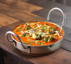 Kadhai chicken with 1 laccha paratha