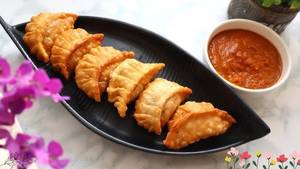 Panner Momos ( Fried 4 PC)