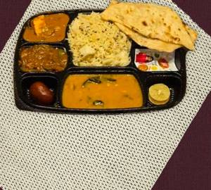 Pure veg jain thali Dal+ basmati rice+Bundi rayata+Bhaji (as per availability)+ 2 chhapati+ salad
