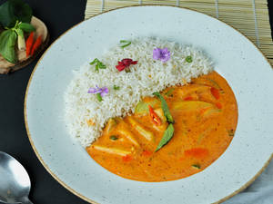 Veg Thai Red Curry With Rice