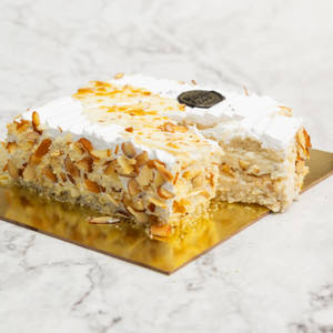 Almond Butterscotch Cake 500 G