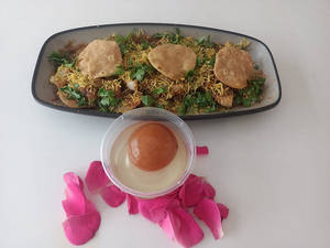Combo-2(sev Papdi Chat & Gulab Jamun-1pc)