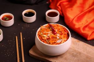 Veg Chilli Garlic Noodles( Chef Special )