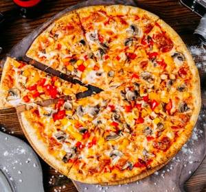 9" Medium Old Fashion Pizza
