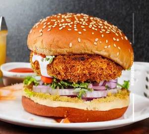 Crunchy Aloo Tikki Burger