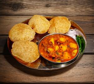 4 Atta Poori + Aloo Sabzi