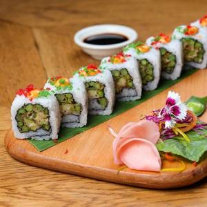 Hot Avocado Roll (8 Pcs)