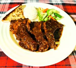 Oink Ribs In Smoked Bbq (steaks)