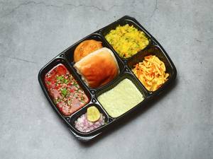 Maharashtrian Breakfast Combo