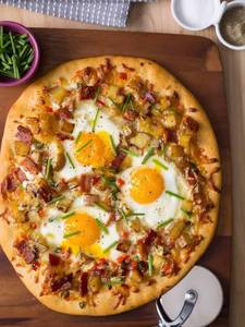 Boiled Eggs Chicken Pizza (Medium)