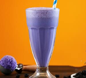 Blackcurrant milk shake