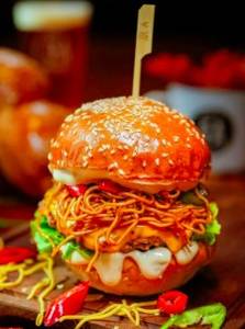 Noodles Burger