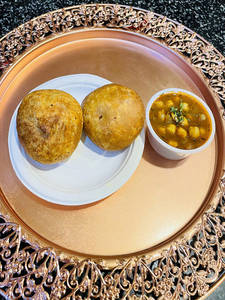 Chhola Kachori (2pc)