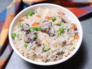 Pork Mushroom Green Peas Rice