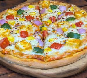 Paneer butter masala pizza