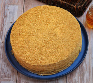 Hive Honey Cake 1 Kg