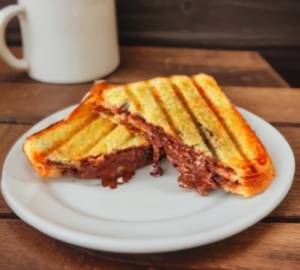 Chocolate Cheese Sandwich