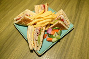 PC Special Non Veg Club Sandwich