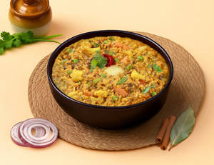 Mix Veg Khichdi Bowl [Moong Dal]