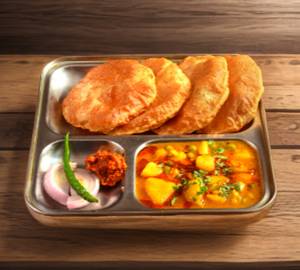 5 Poori With Bhaji
