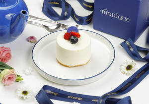 Eggless Mix Berries Cheesecake Serve -1